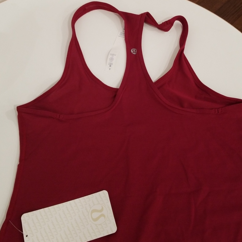 Lululemon tank top